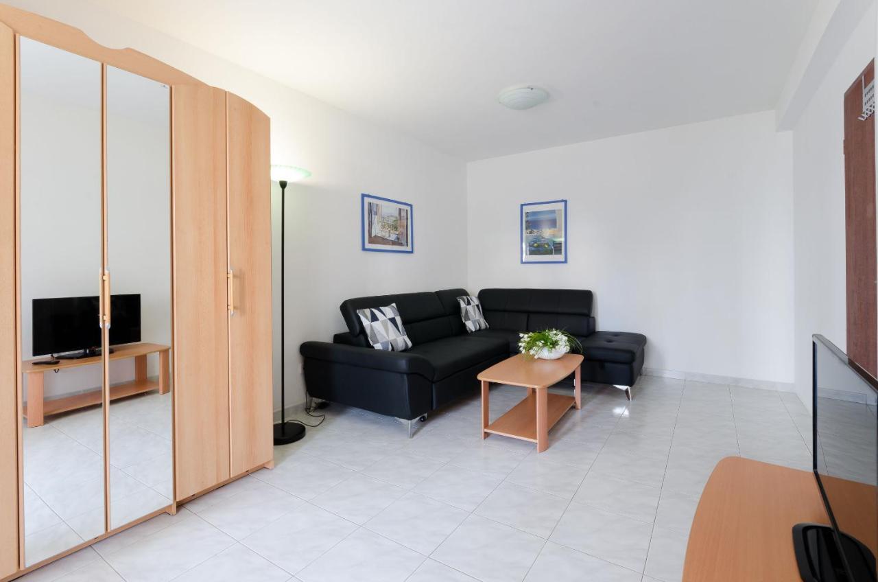 Apartments Gloria Vrsar Ngoại thất bức ảnh