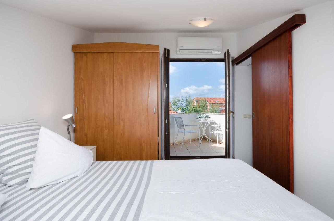 Apartments Gloria Vrsar Ngoại thất bức ảnh